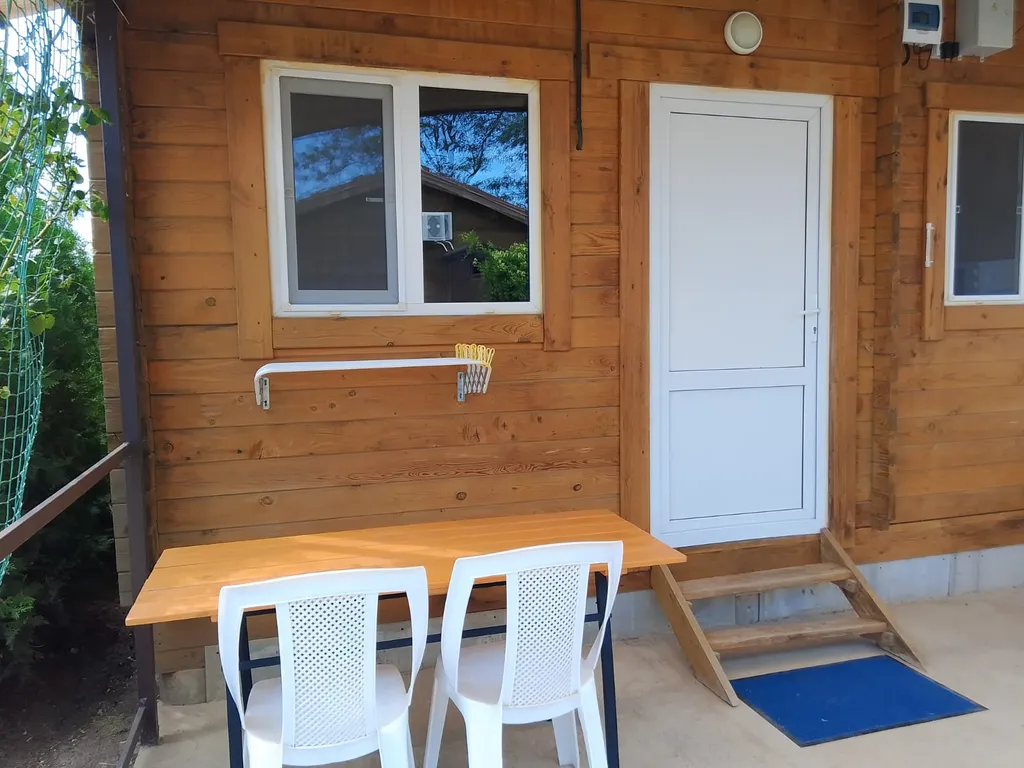 Коттедж Домик для семьи — Кучугуры