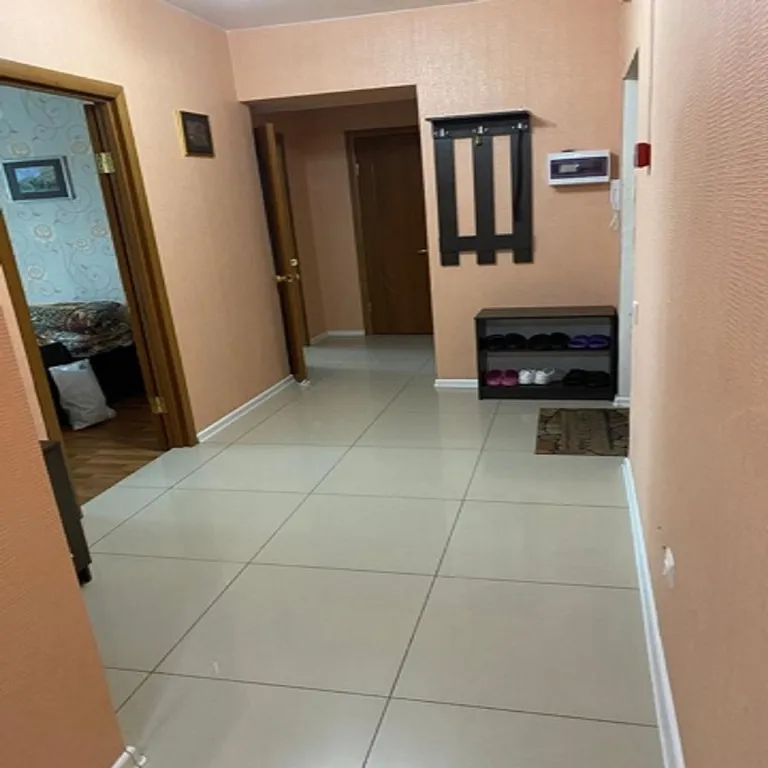 Трехкомнатная квартира в центре