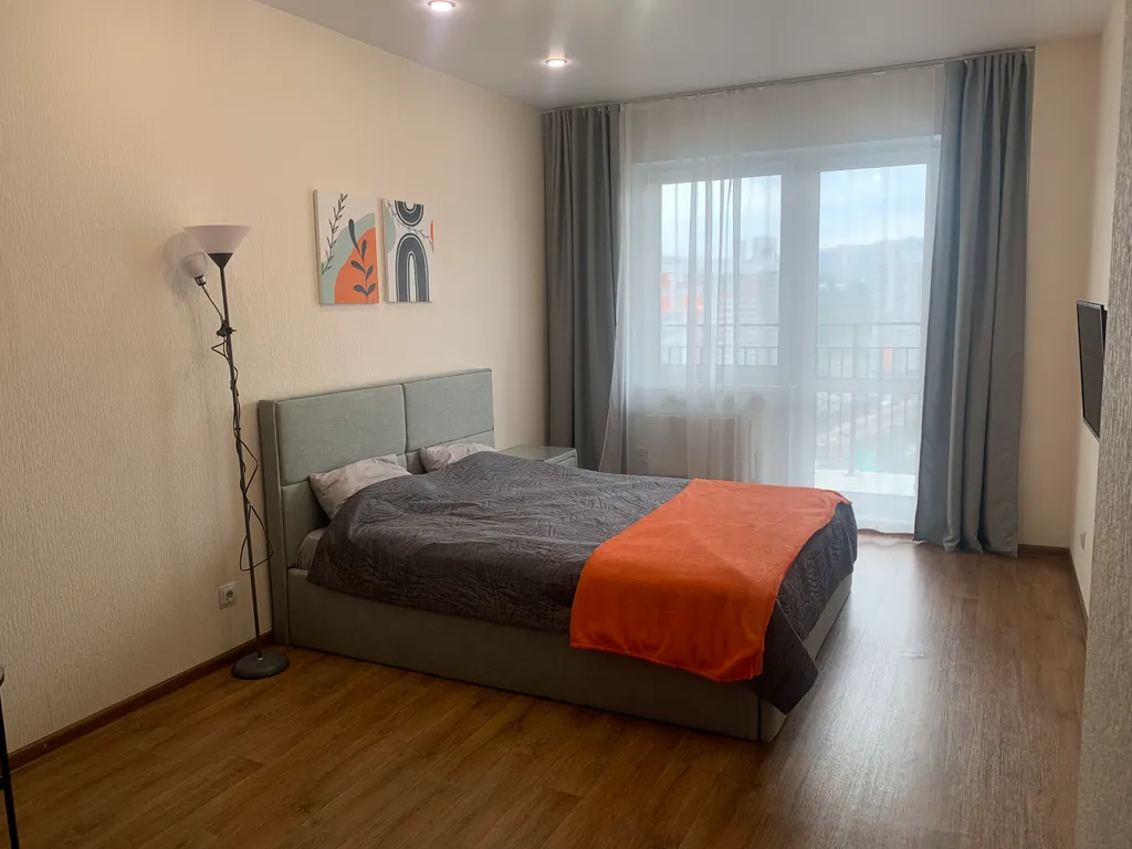 Квартира Уютная теплая полноценная квартира с видом на горнолыжную трассу — Красноярск