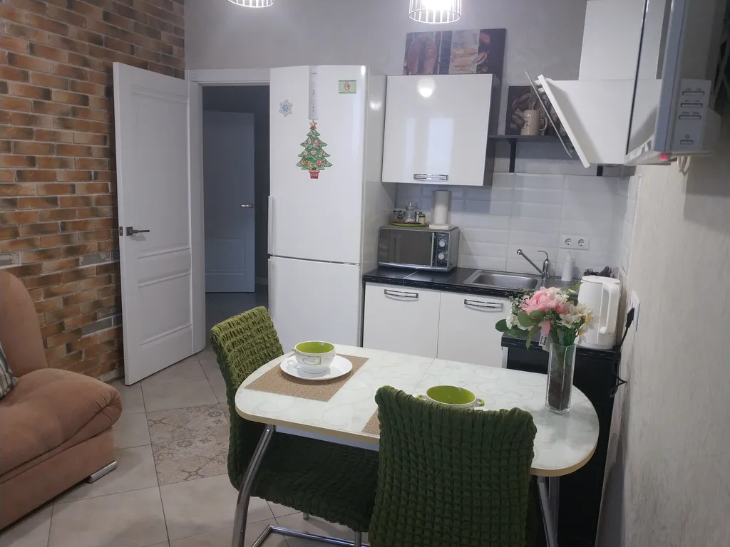 Уютная квартира у пруда