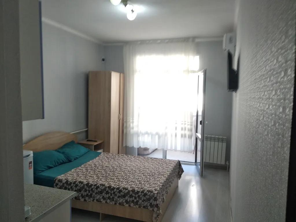 Студия на троих рядом с морем