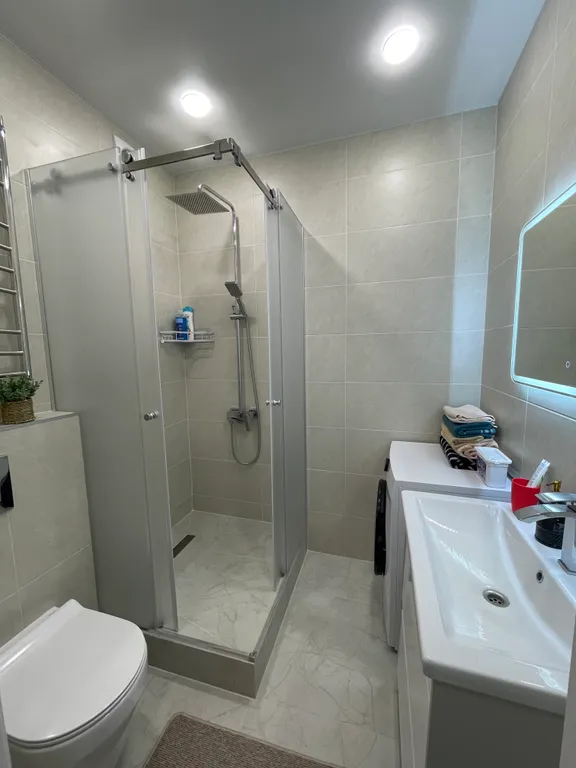 Новая евротрешка в Минск Мире