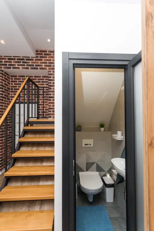 Двухэтажная квартира в центре возле моря