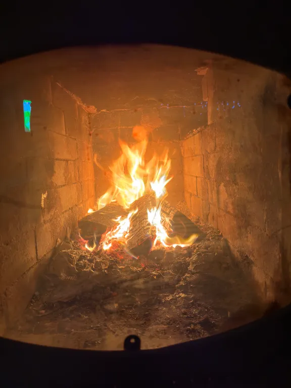 Уютный коттедж на берегу реки Milana Village