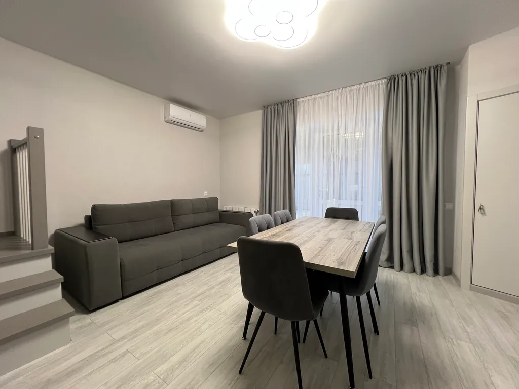 Новый таунхаус Серебрити на Банном