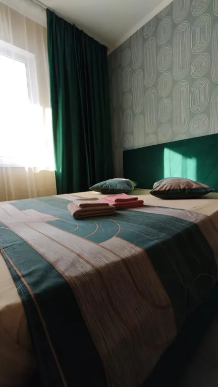 Квартира Отличная студия со свежим ремонтом — аренда посуточно в Сургут