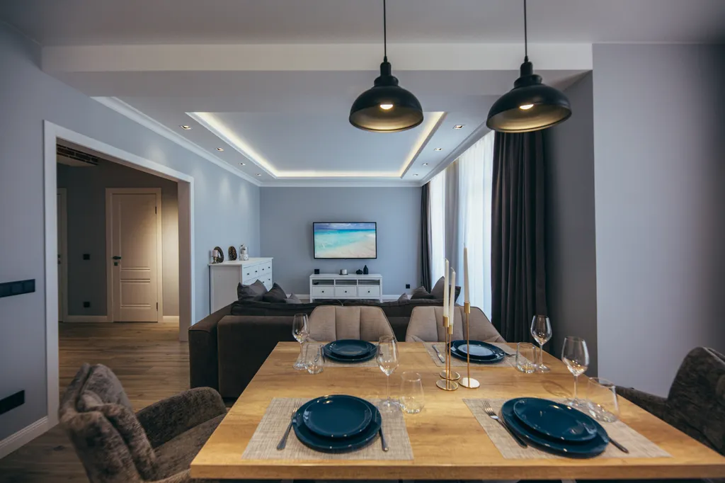 4-комнатная квартира в 100 метрах от моря