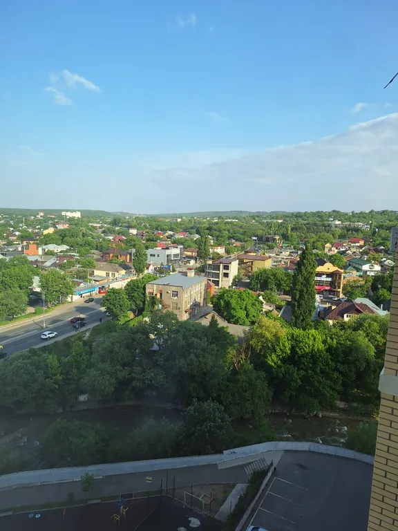 Уютная квартира в центре города, рядом автовокзал, вид из окон на гору