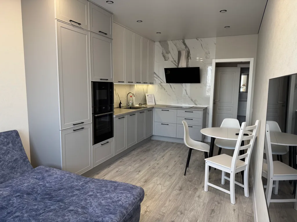 Трёшка с дизайнерским ремонтом в ЖК Гвардейский 2