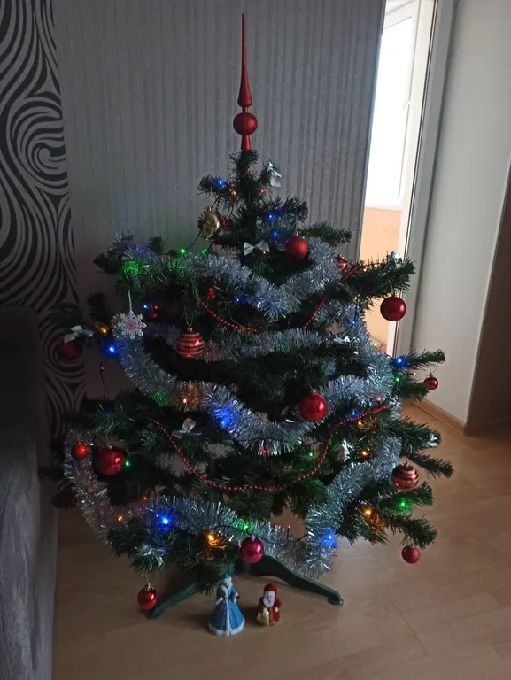 Большая 2- комнатная квартира в Центре города