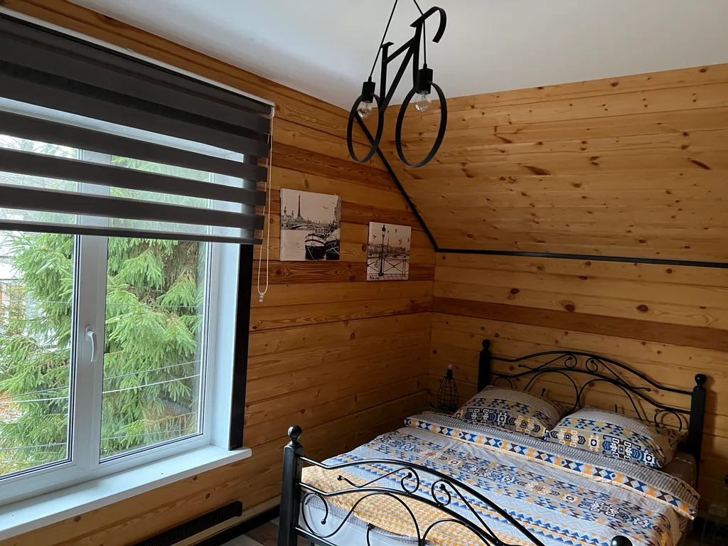 Дом синь-камень