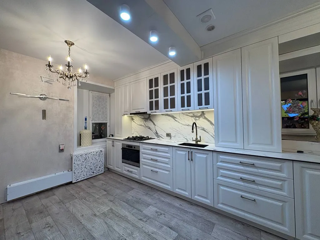 Коттедж Дом с 2-мя спальнями в центре Твери — аренда посуточно в Тверь