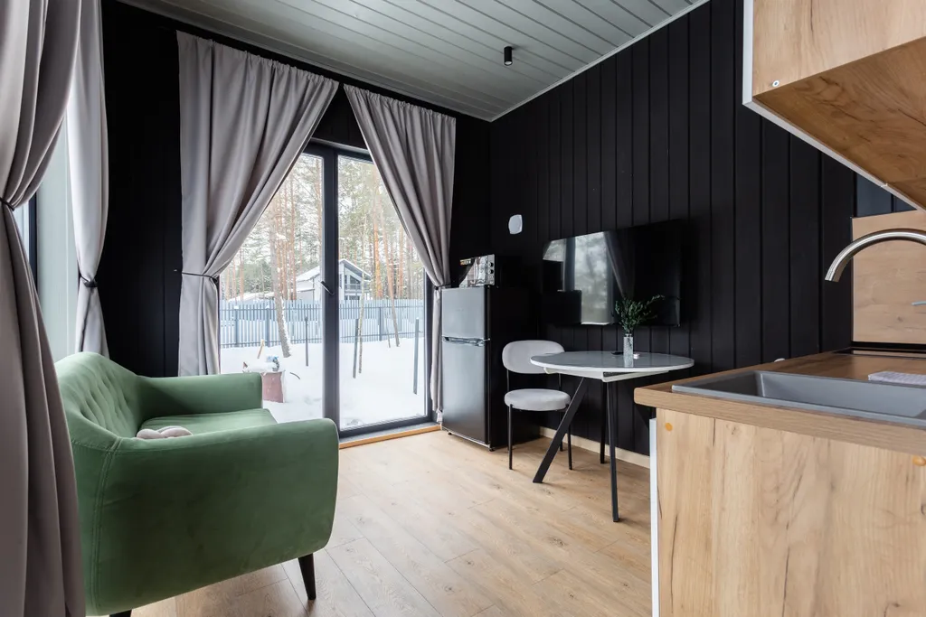 Уютный домик среди сосен