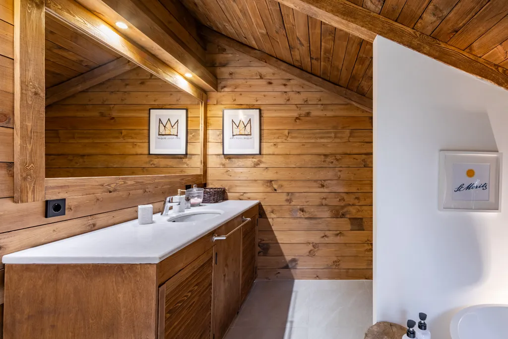 Коттедж Сказочный Шале с камином и джакузи в живописном лесу — Шадрино