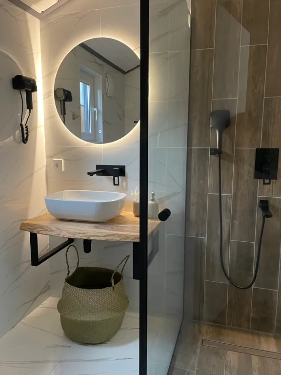 Дом на первой береговой линии