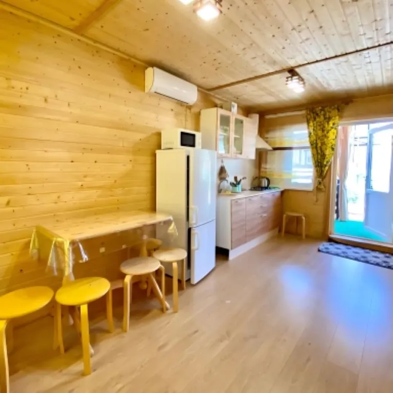 Коттедж Адмиральский домик на море — Солнечная Долина