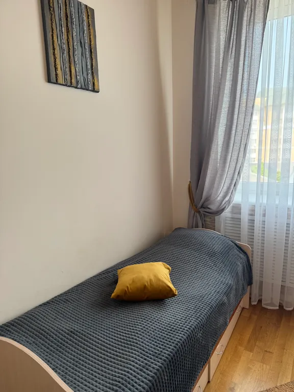 Красивая трёхкомнатная квартира в центре с видом на площадь