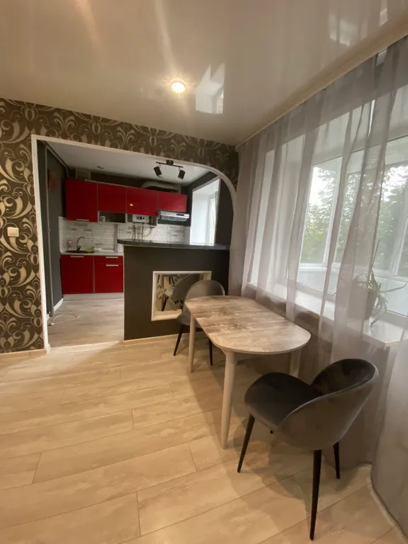 Отличная 2-комнатная квартира в центре — аренда посуточно в Новомосковск