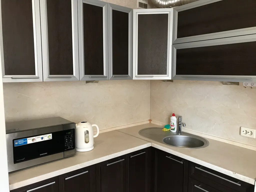 Квартира Квартира 1комн возле Планеты с деревянным балконом — Красноярск