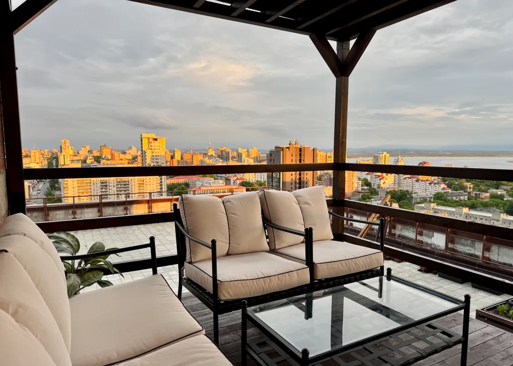 Двухуровневая квартира с террасой для семьи