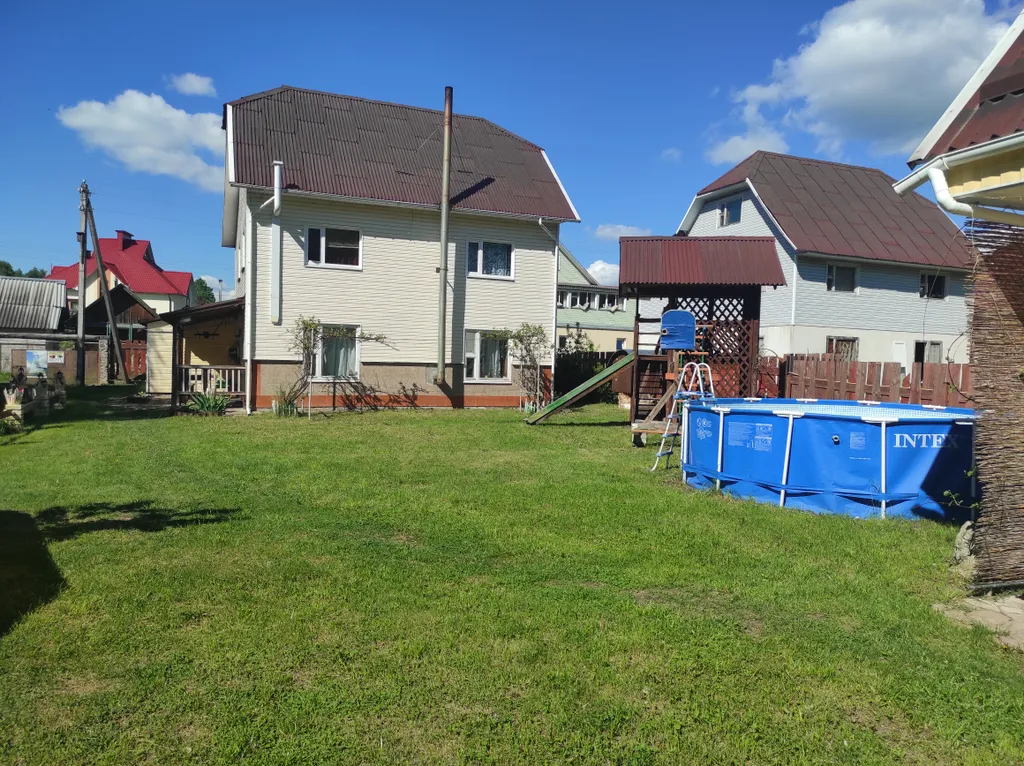 Abramovich House - Большой коттедж с видом на пруд и лес