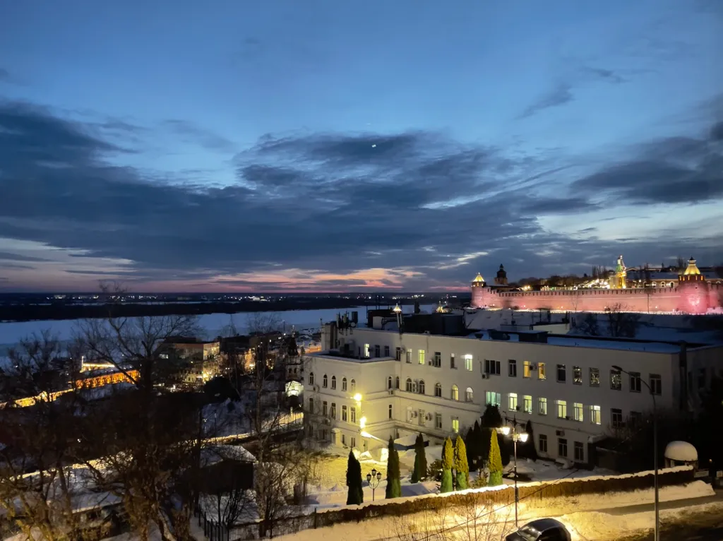 Апартаменты в Радиальном доме с видом на реку