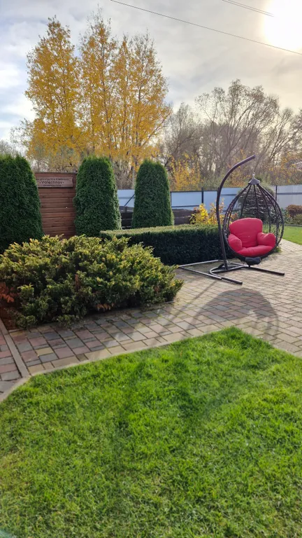 Дом с баней и парковкой