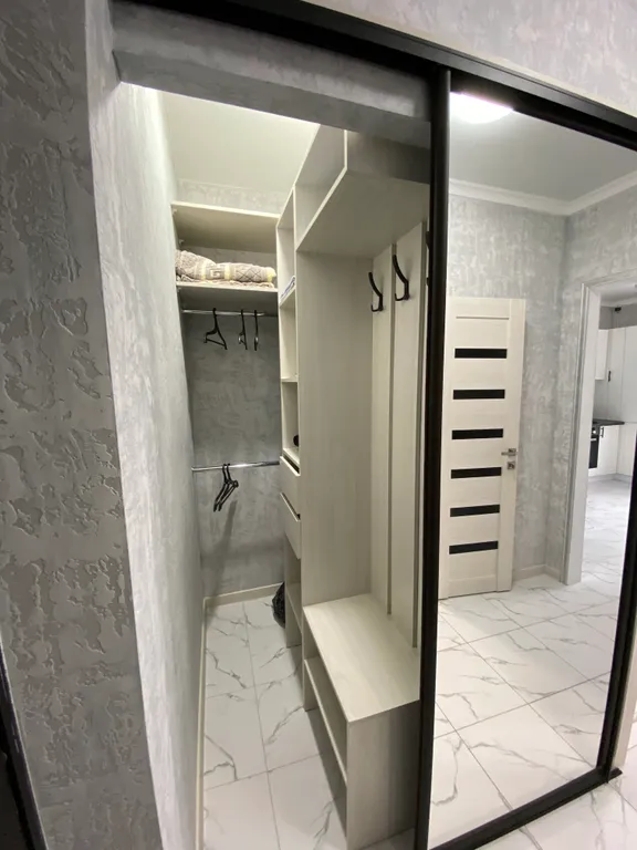 Если нужно на длительный срок бронируйте на сутки обменяемся контактам