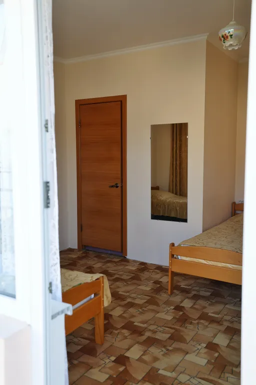 Квартира Квартира Четырехместный номер с доп. местом с балконом и видом на горы — Лазаревское