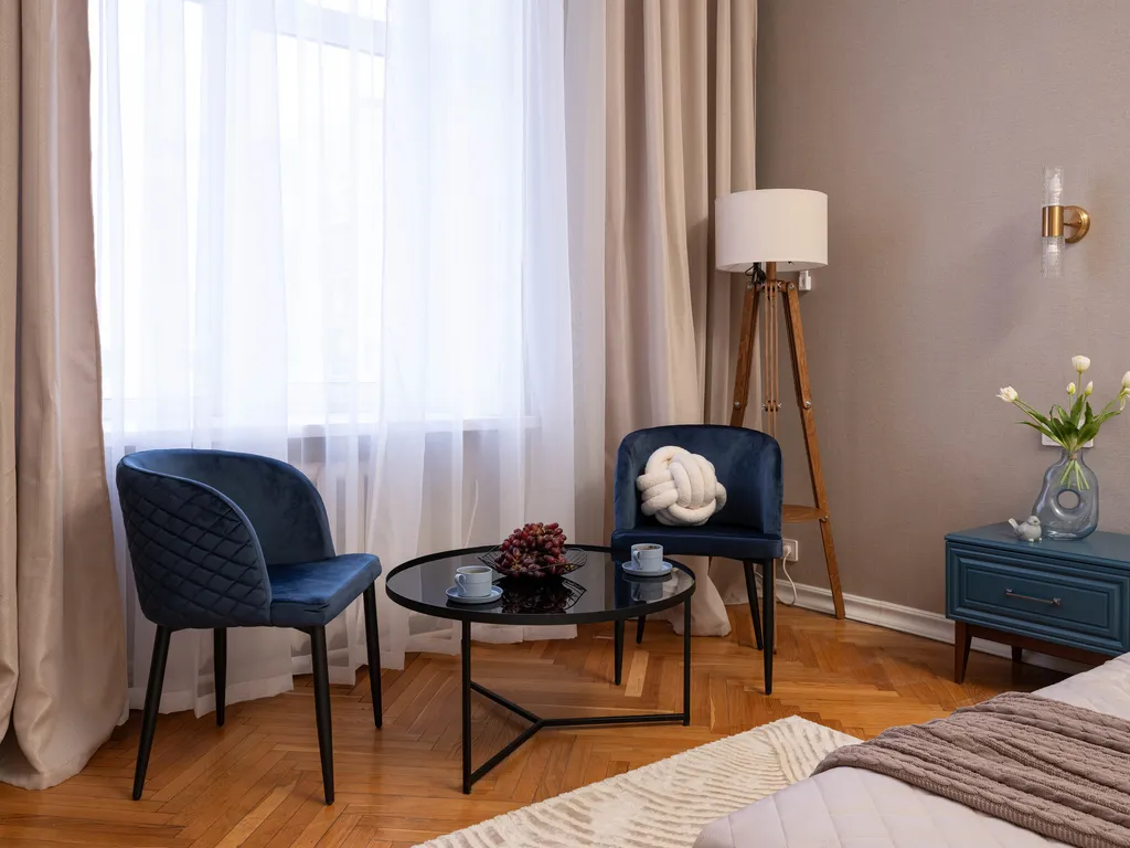 Просторная квартира с тремя спальными и балконом с видом