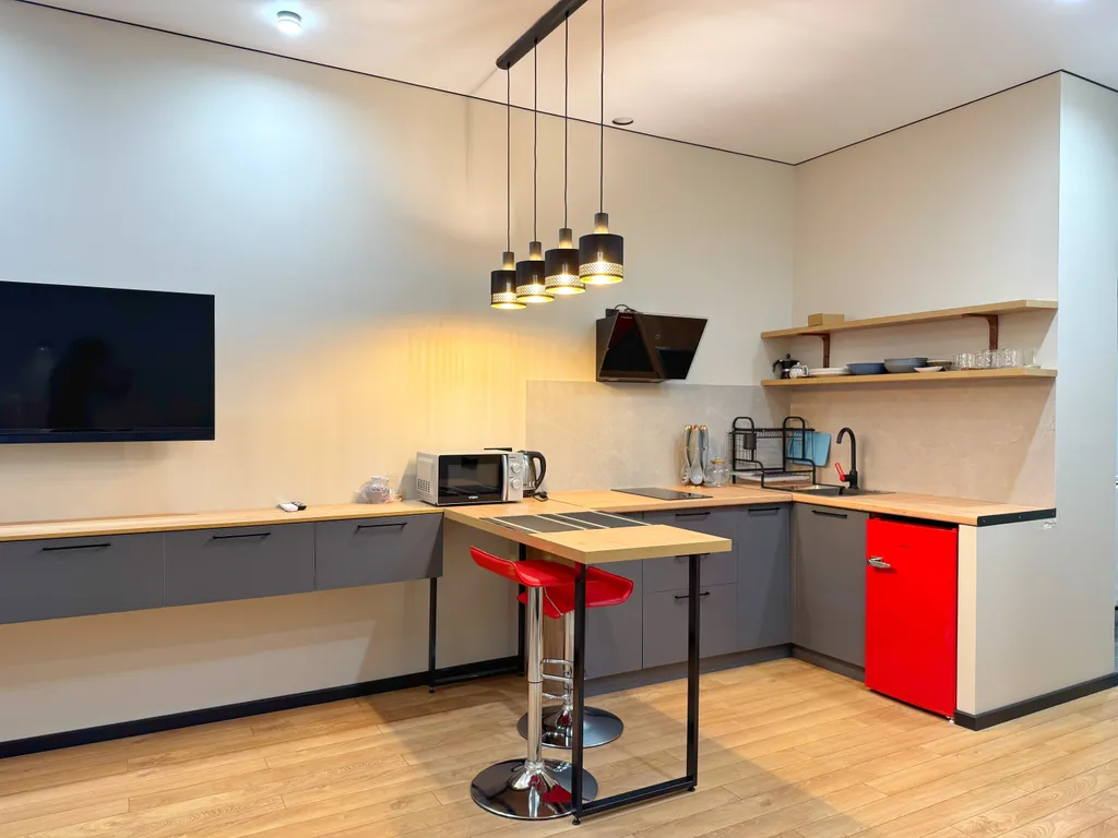 Уютная студия прямо напротив Mega Alma-Ata