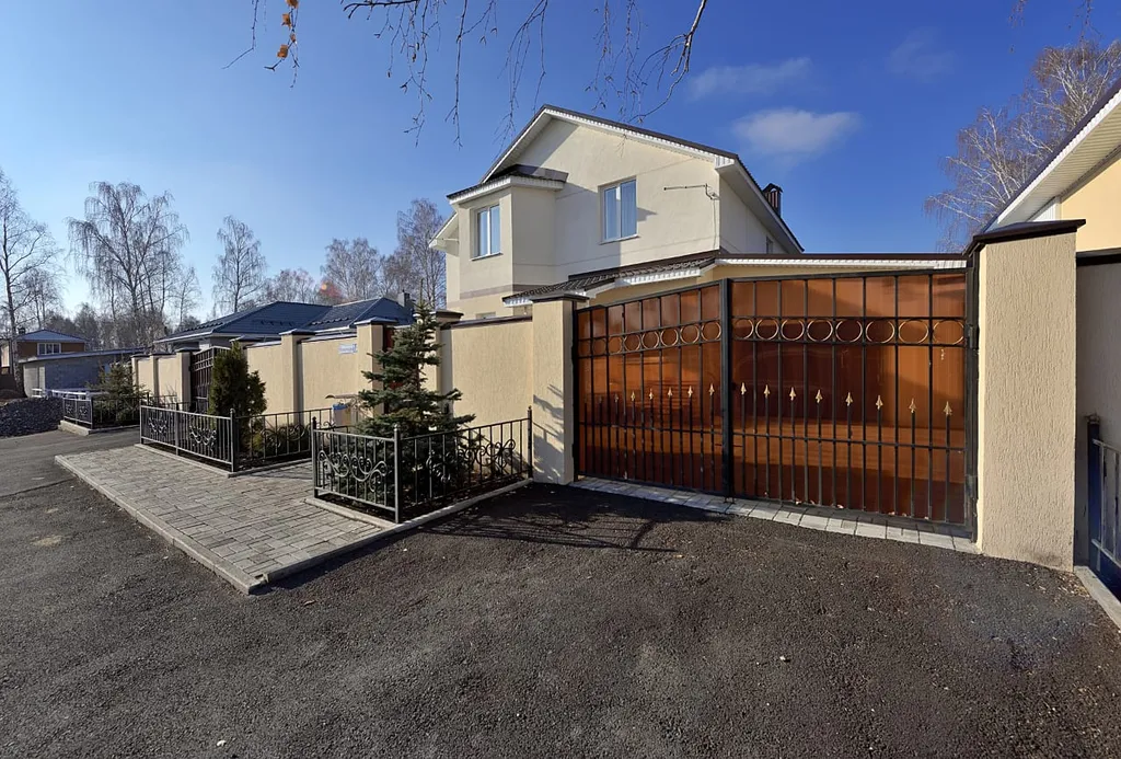 Коттедж Большой, уютный семейный дом — аренда посуточно в Зелёная Поляна