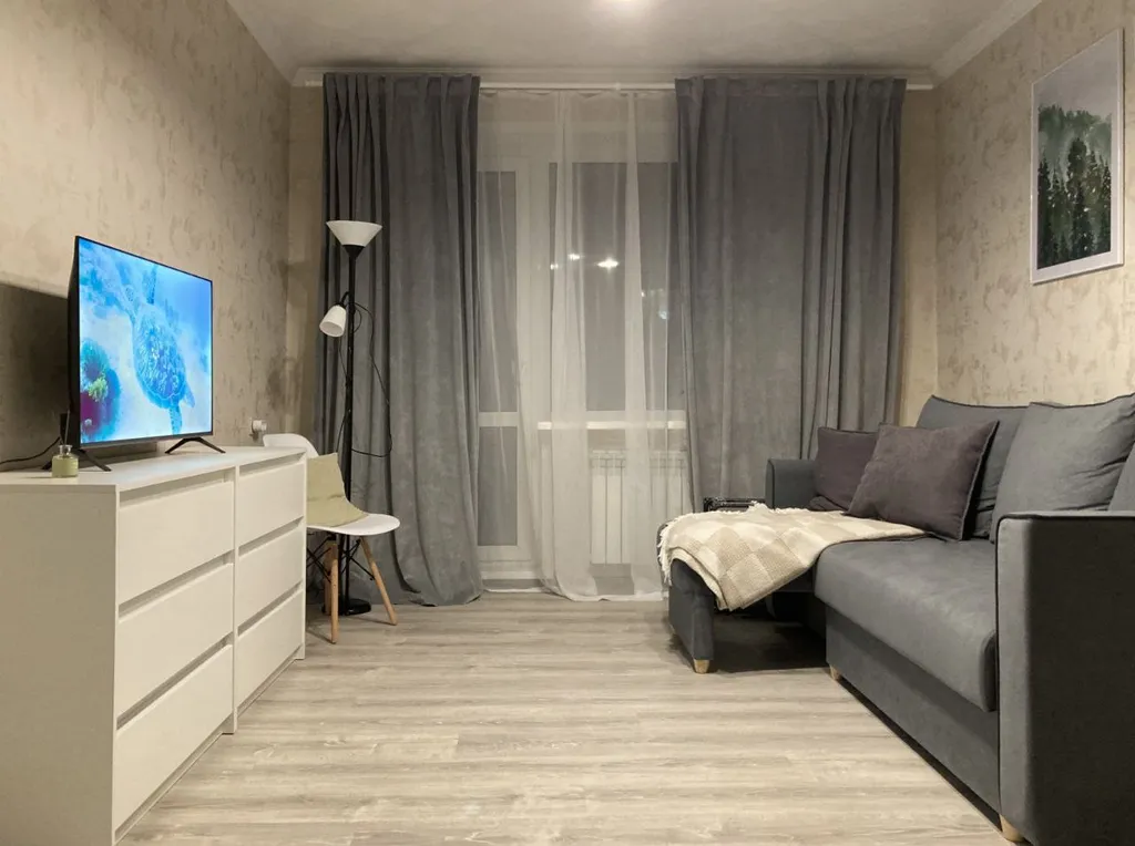 Квартира с минималистичным ремонтом в 3 минутах от ГЛК