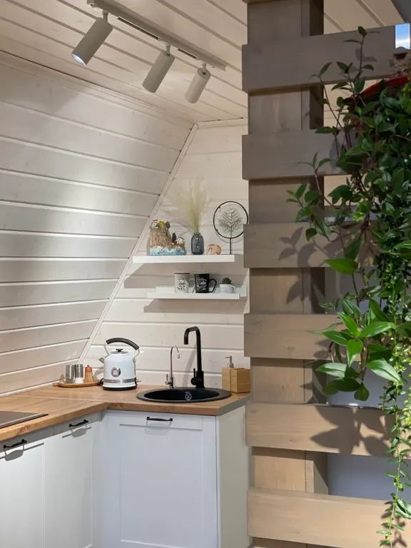 Коттедж Уютный треугольный дом с банным чаном на берегу Клязьмы — Павловский Посад