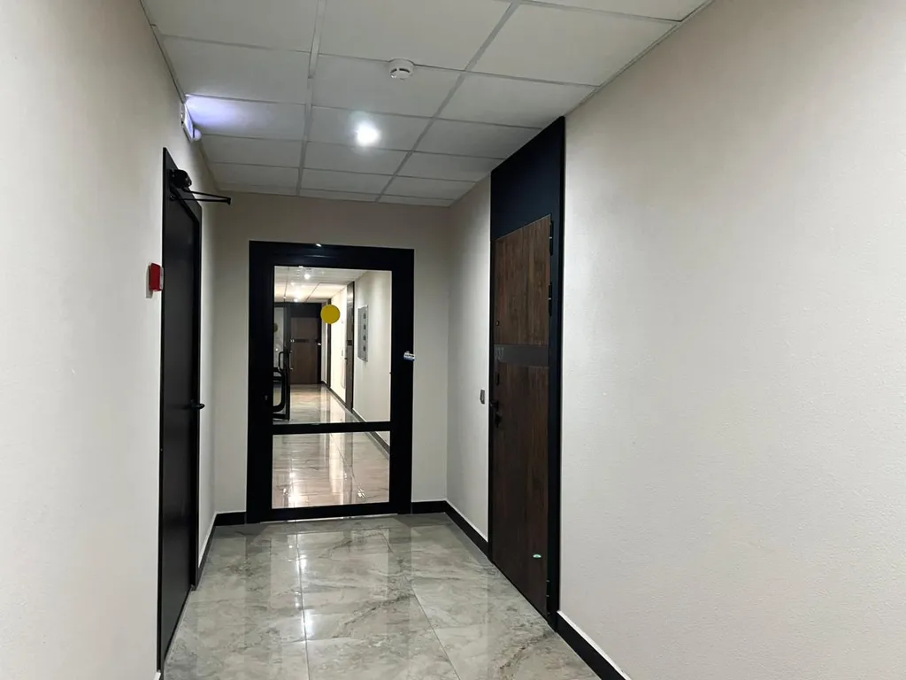 Квартира у Теннисной академии и Ледового