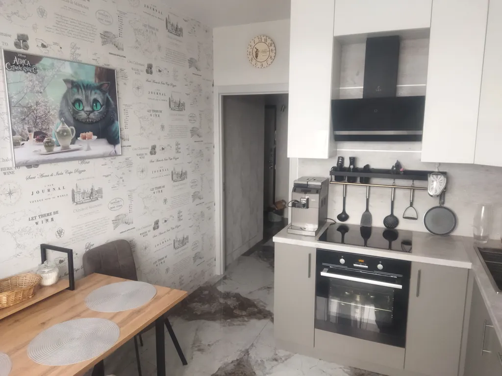 Квартира с современными технологиями и с видом на закаты.