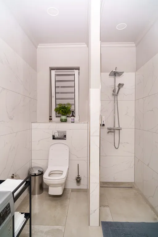 Гостевой дом и кедровая баня на Алтайской