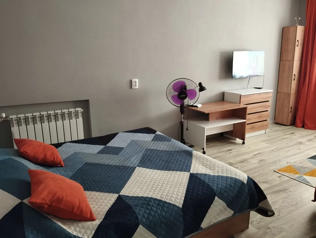 Яркая оранжевая квартира