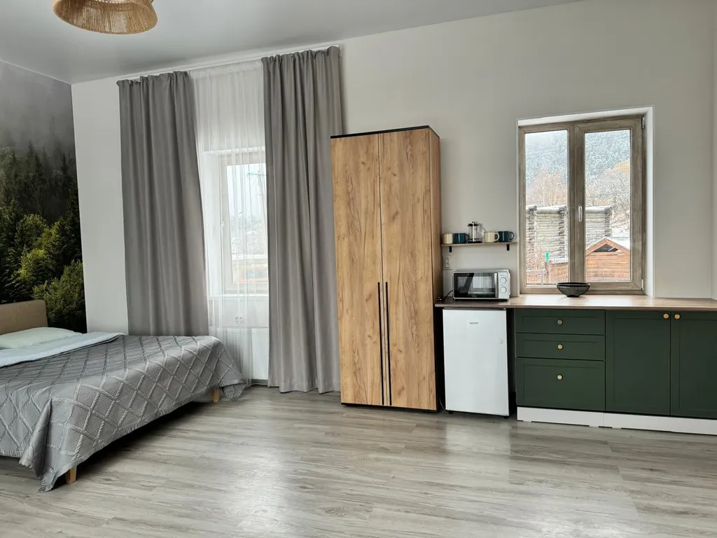 Комната с видом на горы