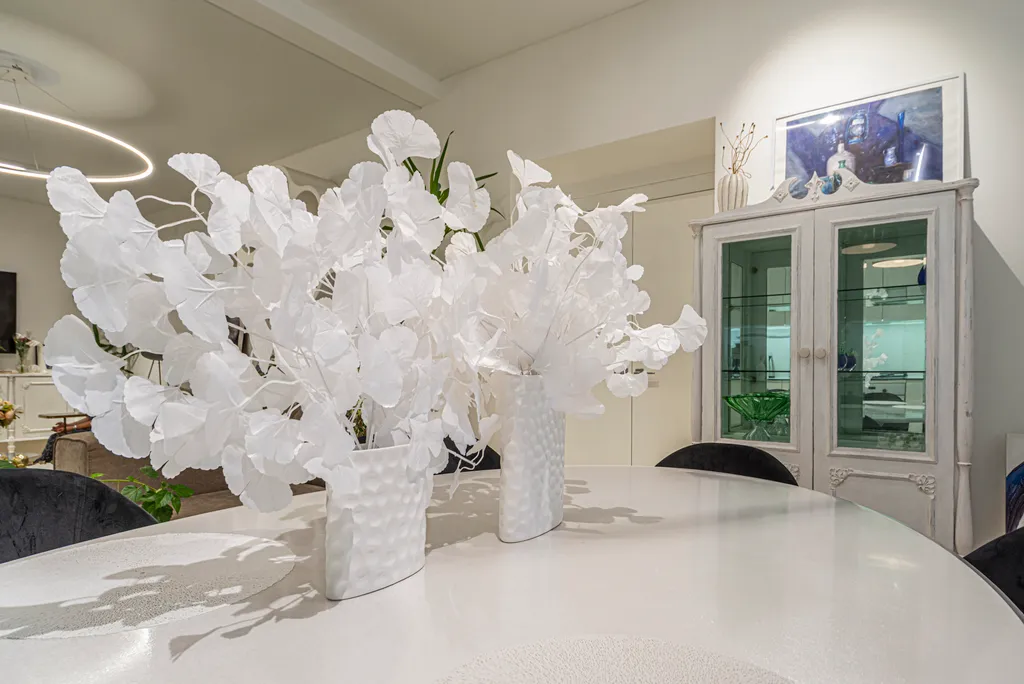 Квартира Белоснежные апартаменты в центре на набережной Невы — Санкт-Петербург