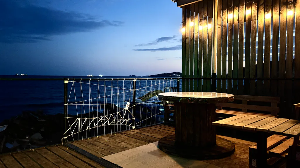 Дом с баней на дровах у моря на первой линии