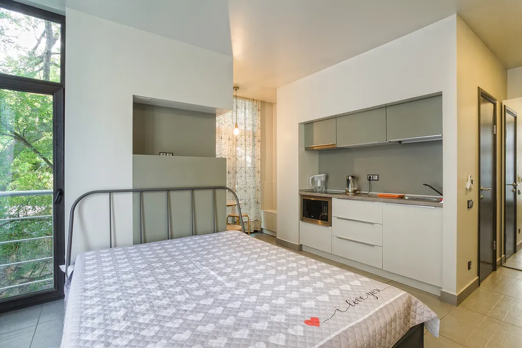 Квартира Дизайнерская студия у моря — аренда посуточно в Алупка