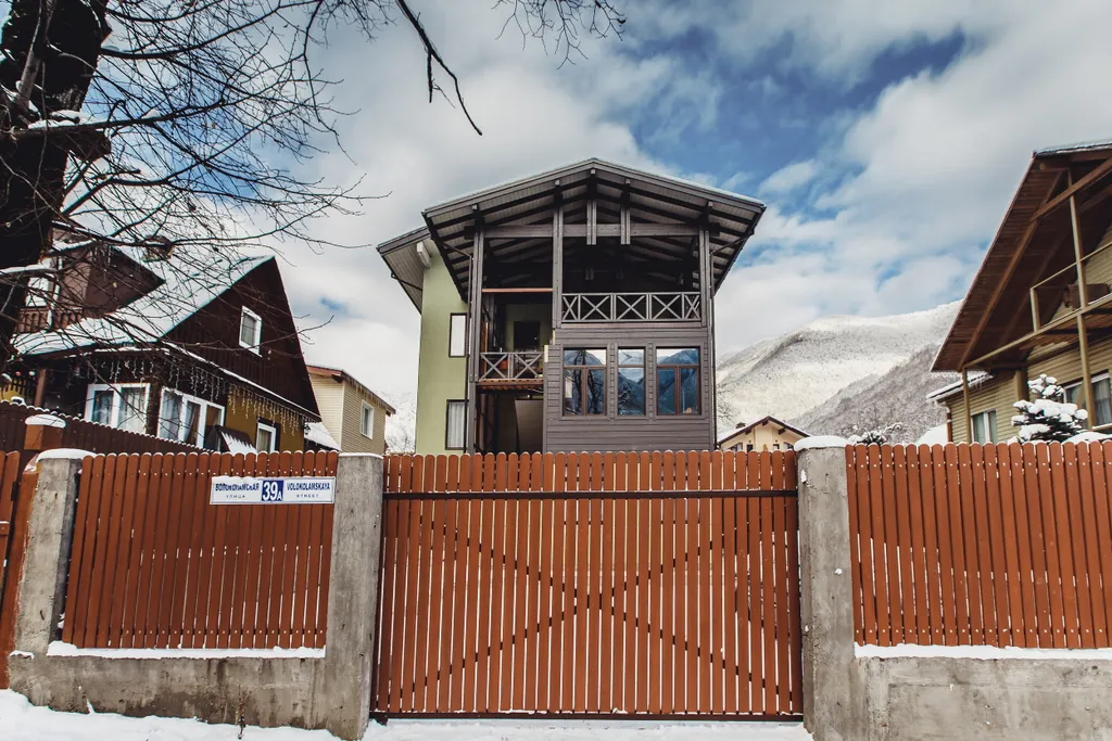 Уютное пространство в горах Green House