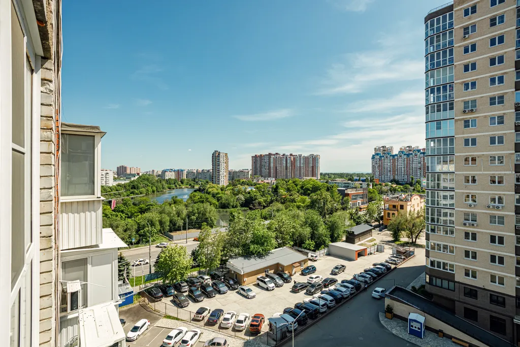 Квартира 4-комнатная квартира рядом с СБС — Краснодар