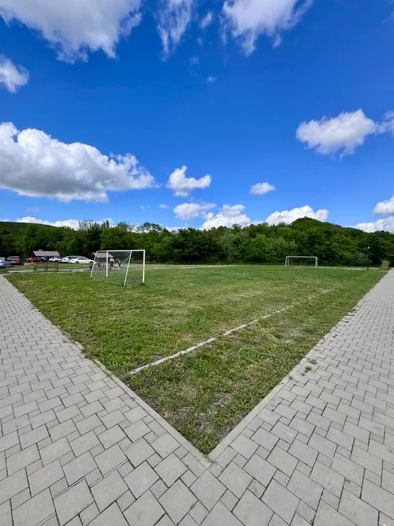 Квартира с позитивной энергетикой и кинотеатром рядом с Кипарисами