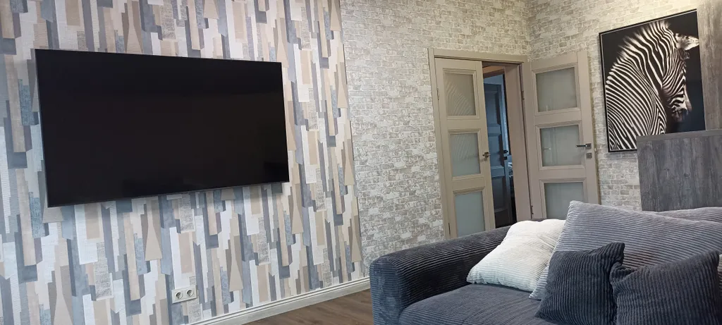 Домик у озера