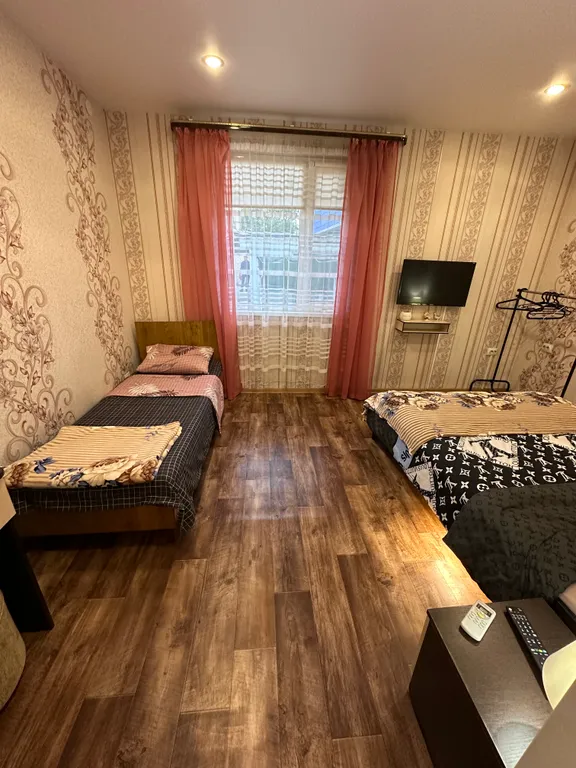 Уютный домик с балконом и террасой