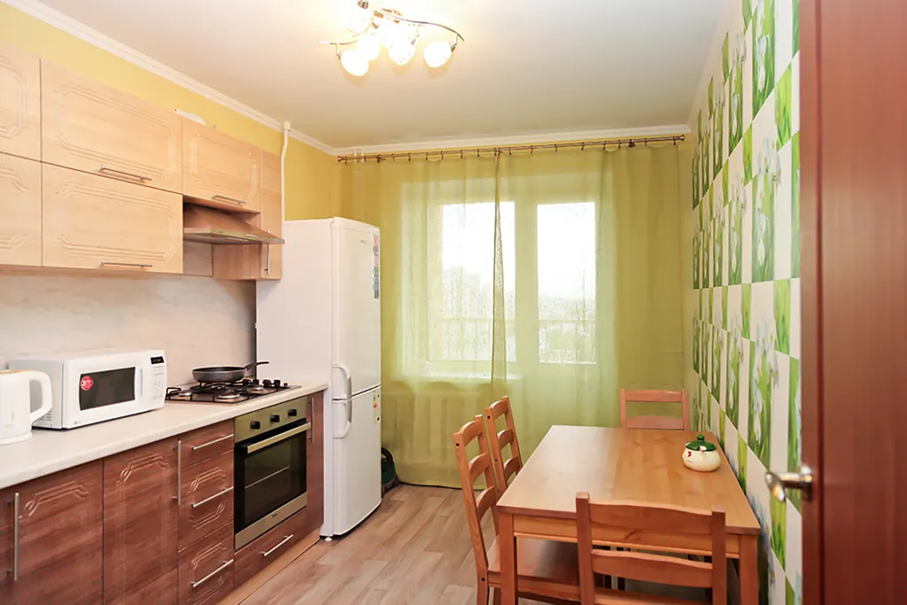 Рядом Стадион Красная Звезда, СибГУФК, СКК Блинова, СК Авангард