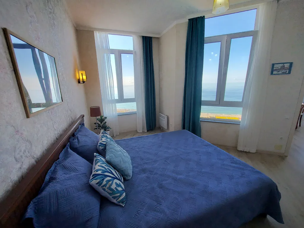 Апартамент с видом на море в центре Батуми