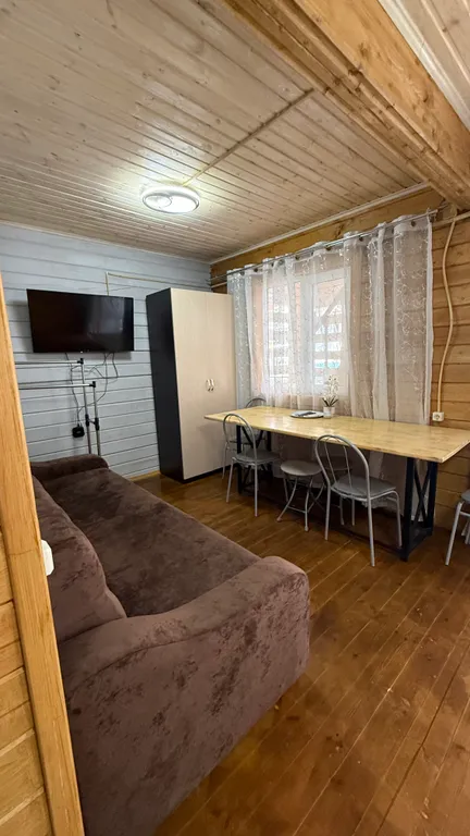 Двухэтажный коттедж на 8 спальных мест